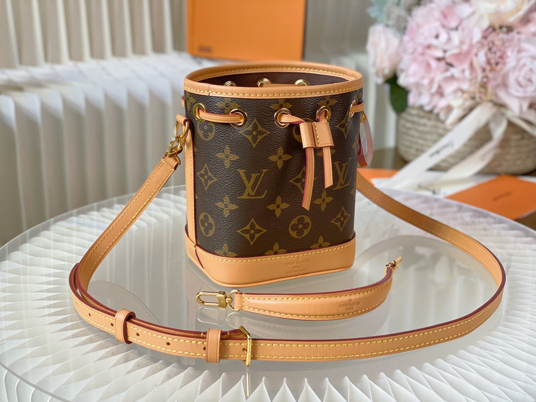 NANO NOE 13 TOILE MONOGRAMME MARRON CUIR DE VEAU BEIGE QUINCAILLERIE DORÉ