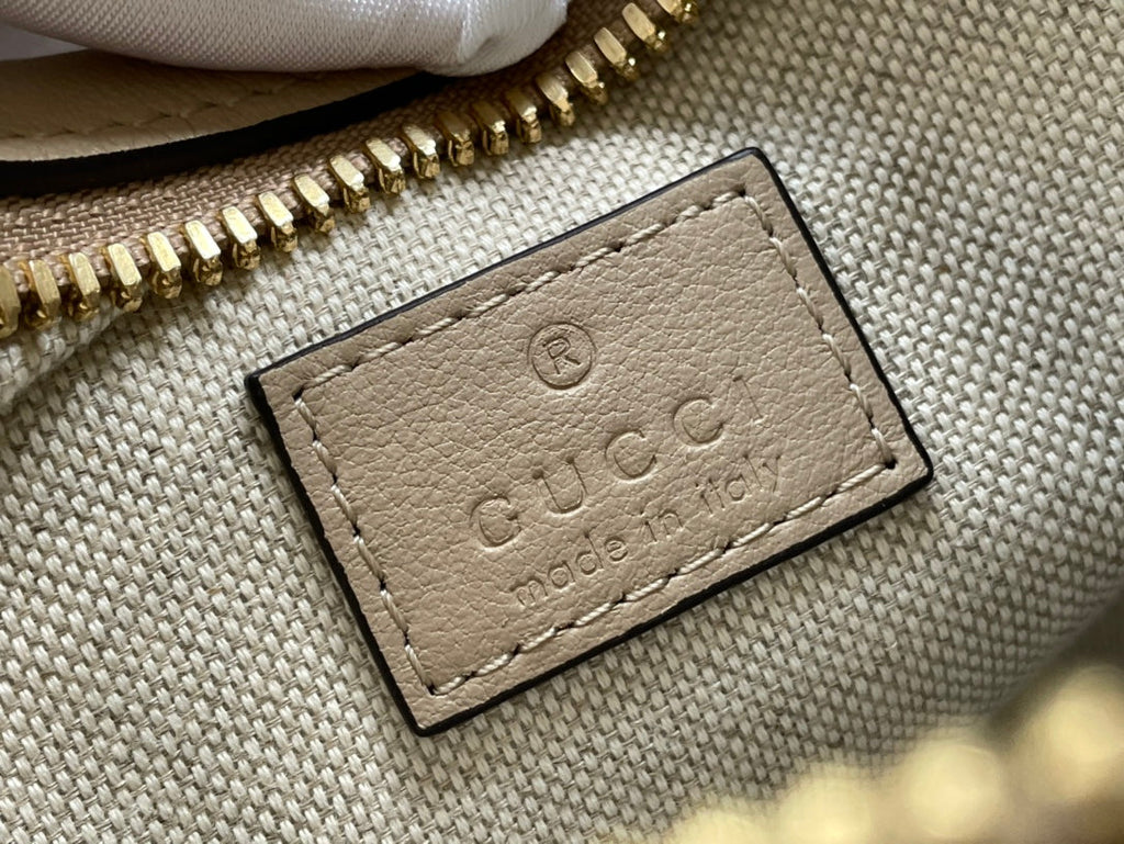 GG ATTACHE 23 PETIT SAC À BANDOULIÈRE EN CUIR DE VEAU BEIGE