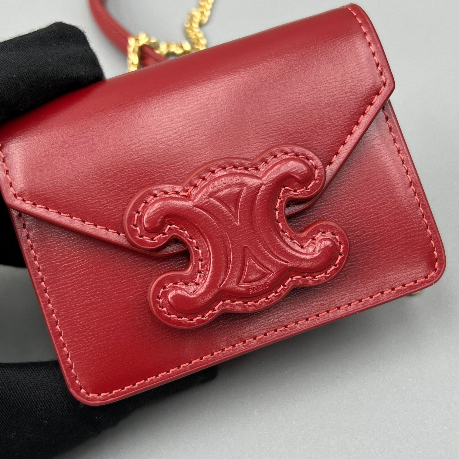 CUIR TRIPHOME 11 VEAU ROUGE CERISE