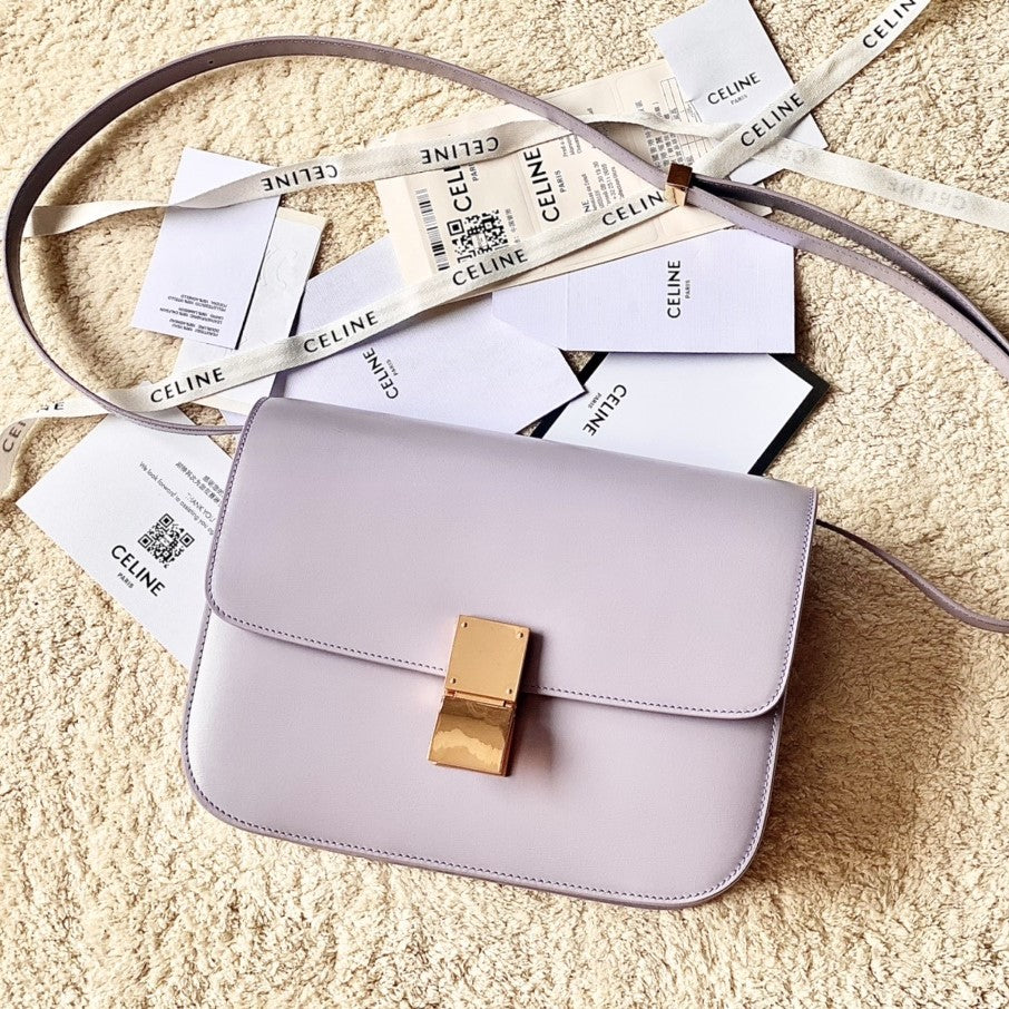 SAC CLASSIQUE MOYEN CELINE 24 CM EN CUIR DE VEAU VIOLET CLAIR