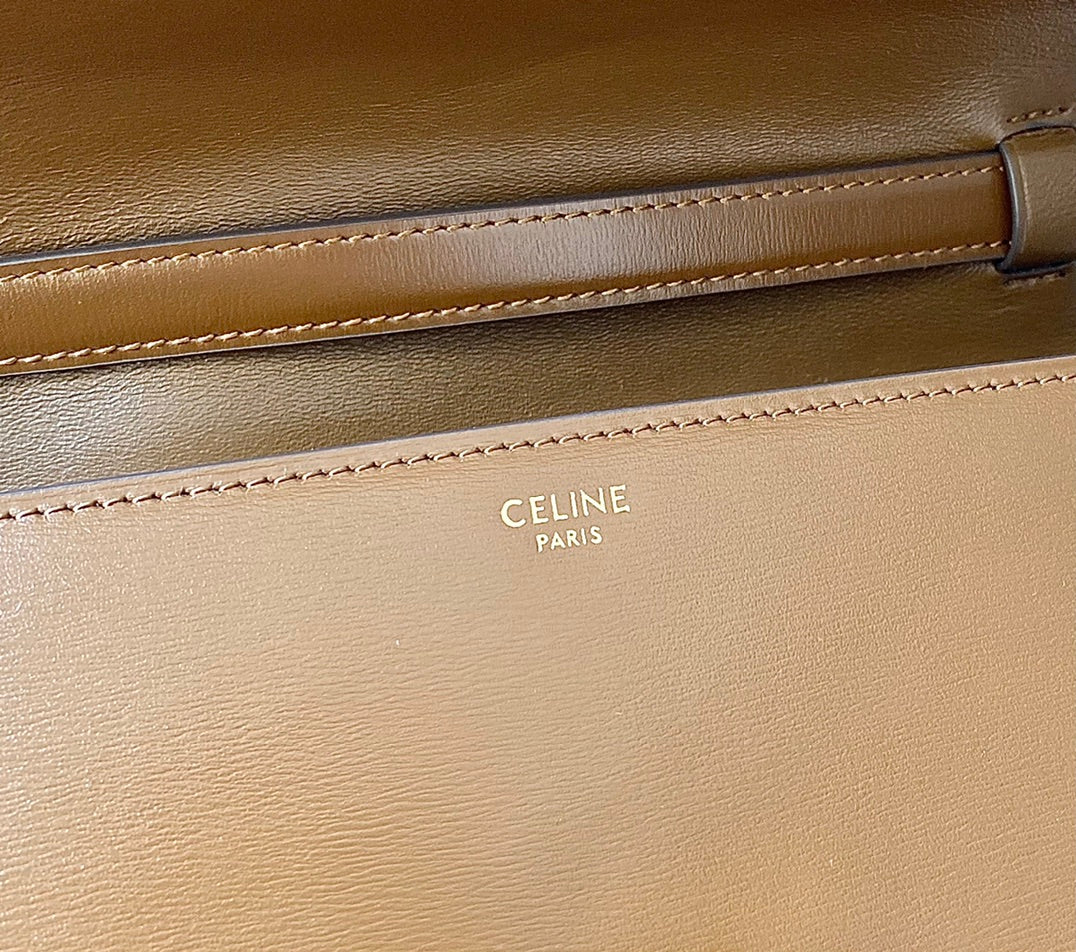 SAC CLASSIQUE MOYEN CELINE 24 CM EN CUIR DE VEAU DORÉ