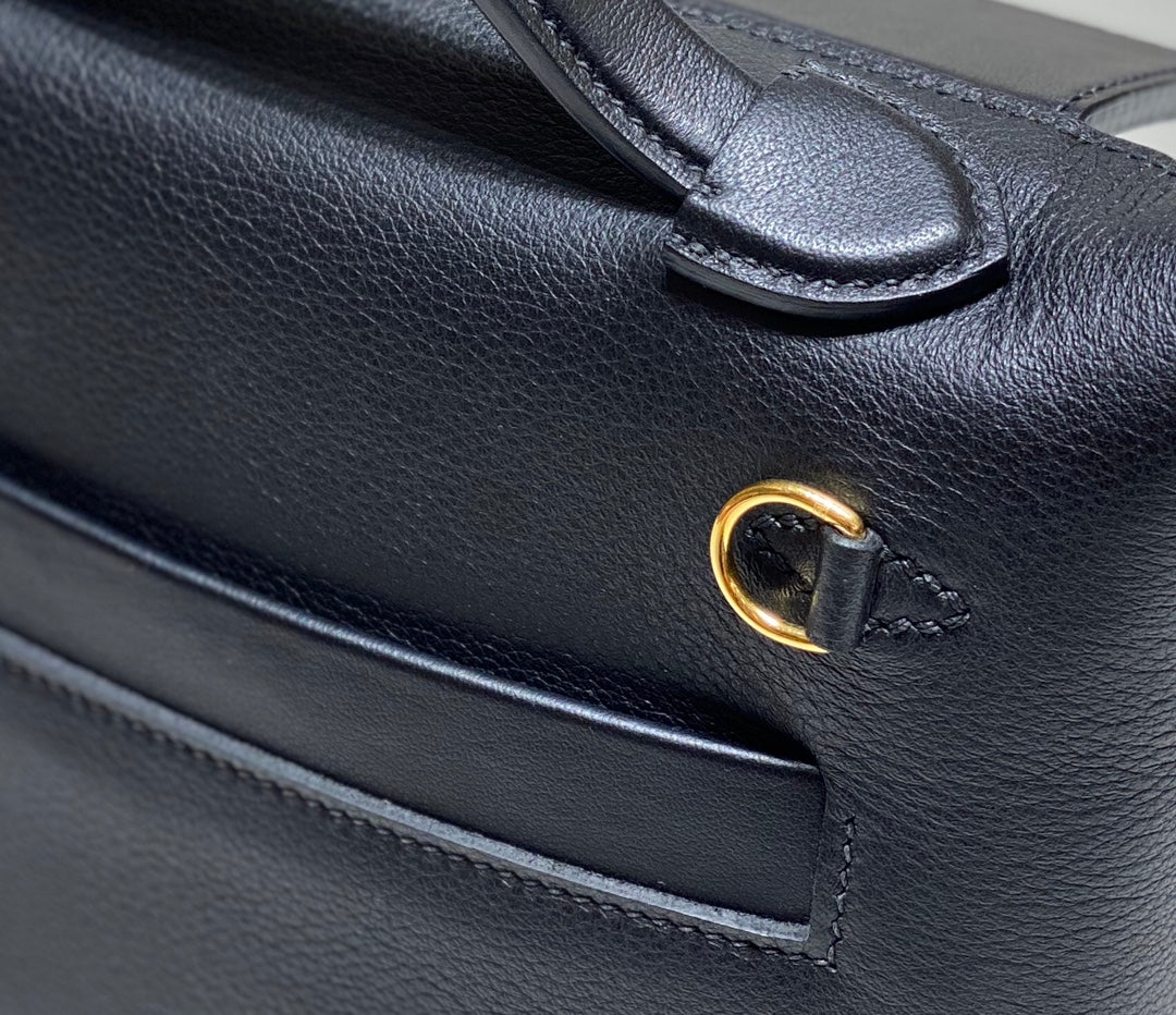 SAC À MAIN HM KELLY 21 EN CUIR DE VEAU NOIR
