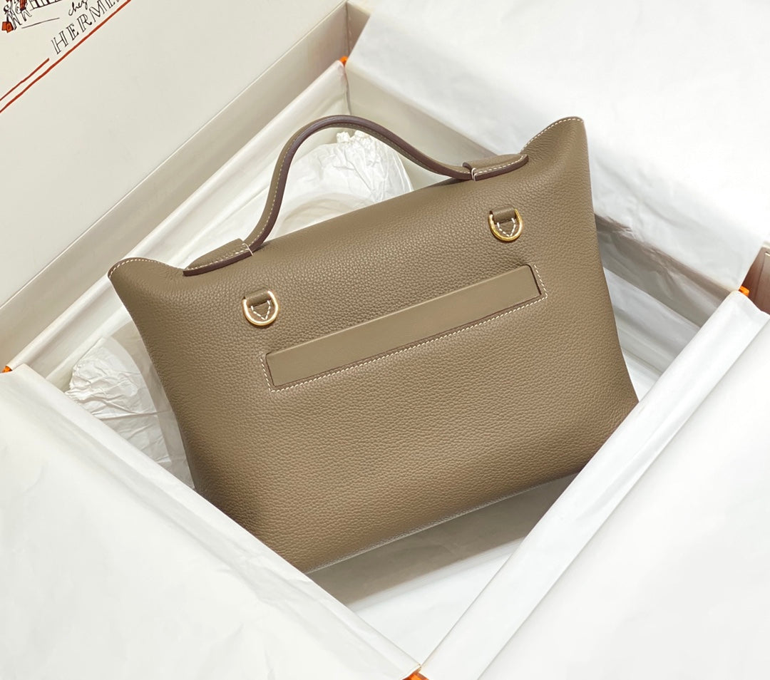 SAC À MAIN HM KELLY 29 EN CUIR DE VEAU KAKI
