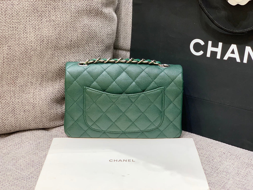MINI SAC À RABAT 20 CM BLEU FONCÉ VERT CAVIAR QUINCAILLERIE ARGENTÉE 