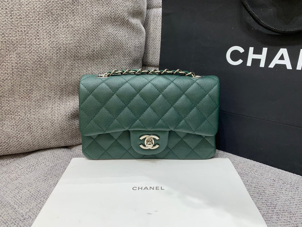 MINI SAC À RABAT 20 CM BLEU FONCÉ VERT CAVIAR QUINCAILLERIE ARGENTÉE 