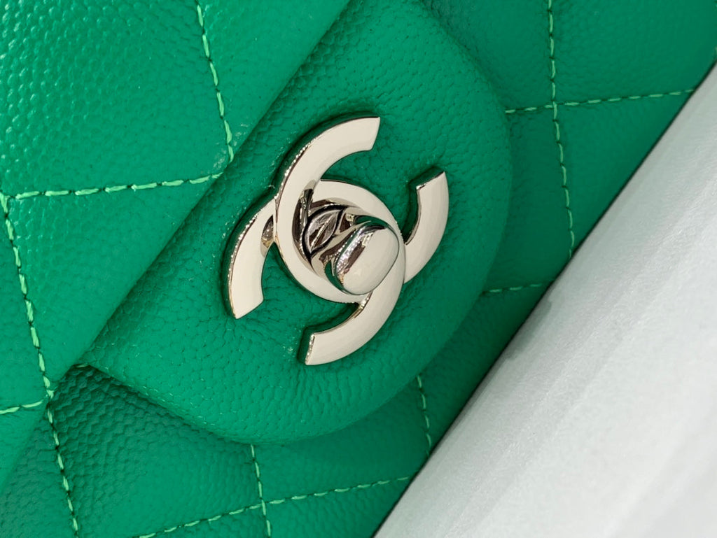 MINI SAC À RABAT 20 CM VERT FONCÉ CAVIAR QUINCAILLERIE ARGENTÉE 