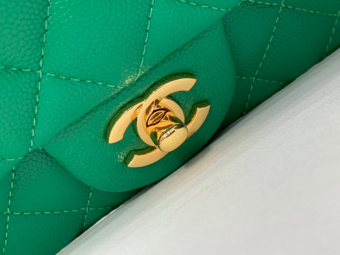 FLAP BAG MINI 20CM DARK GREEN CAVIAR GOLD HARDWARE