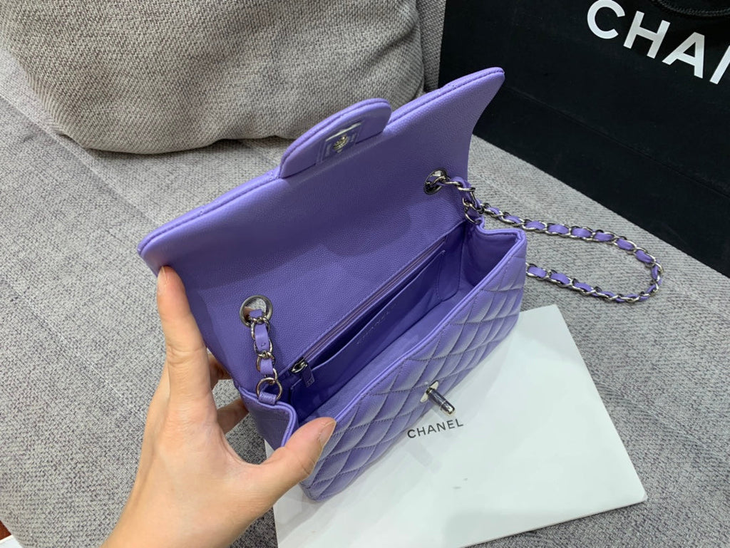 MINI SAC À RABAT 20 CM VIOLET CAVIAR QUINCAILLERIE ARGENTÉE 