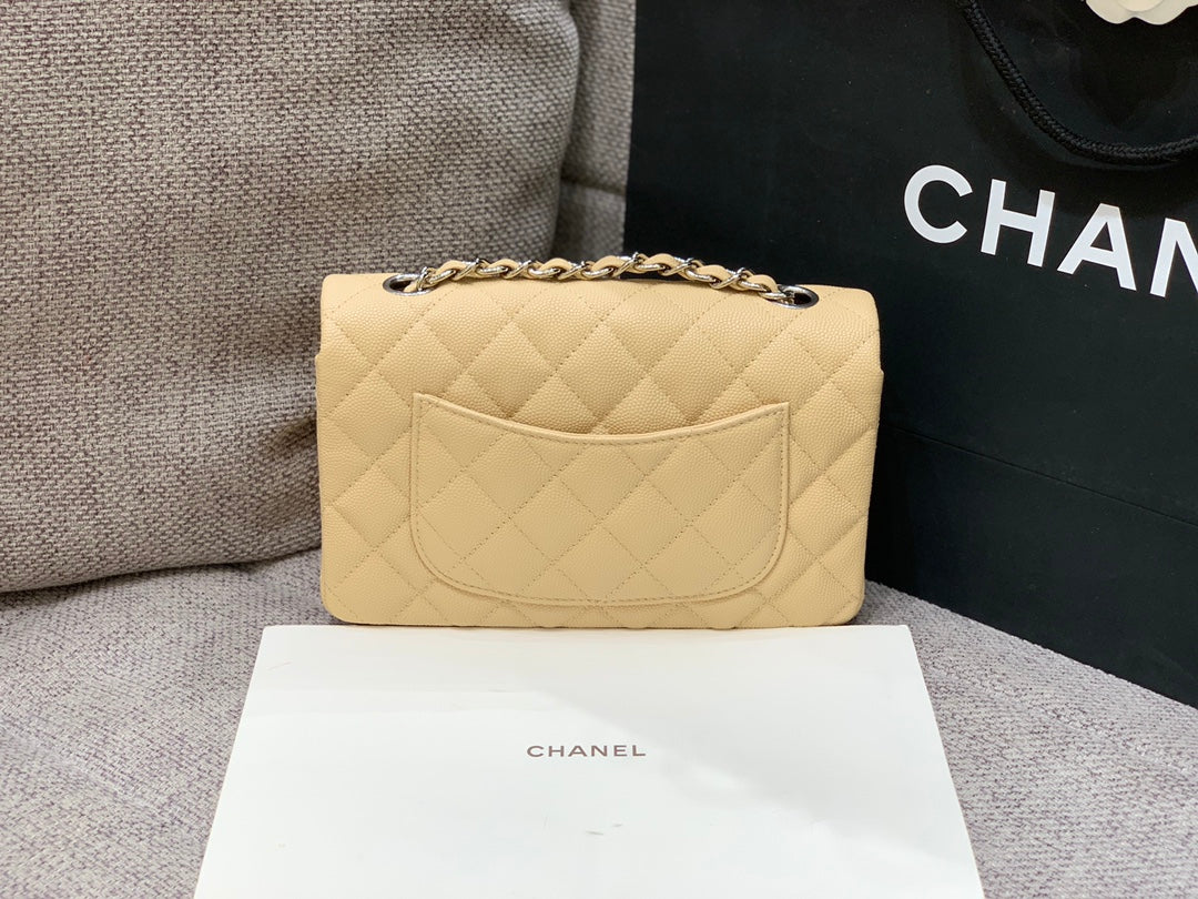 FLAP BAG MINI 20CM BEIGE CAVIAR SILVER HARDWARE