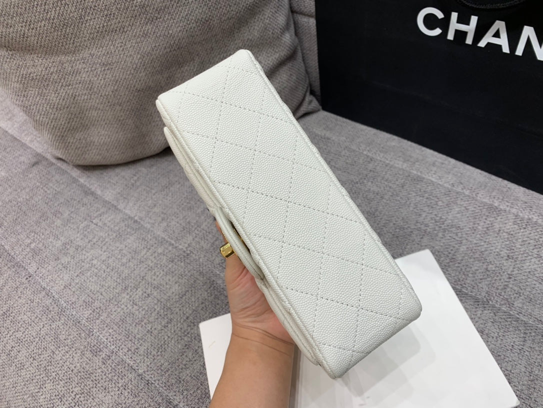 FLAP BAG MINI 20CM WHITE CAVIAR GOLD HARDWARE
