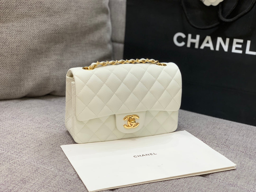 FLAP BAG MINI 20CM WHITE CAVIAR GOLD HARDWARE