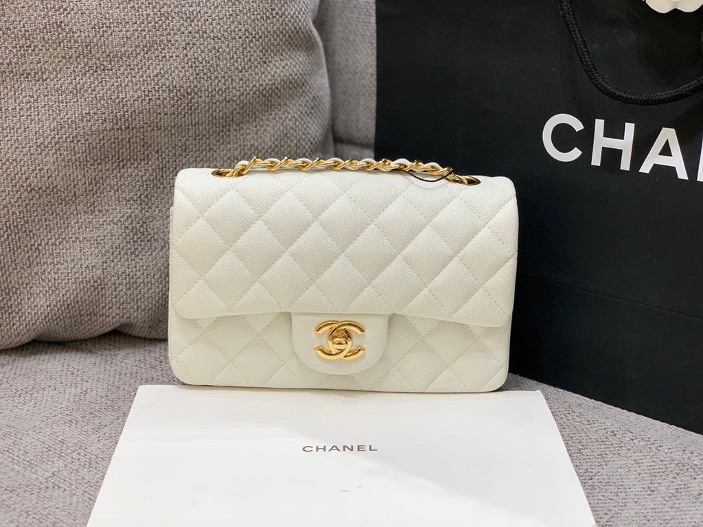 FLAP BAG MINI 20CM WHITE CAVIAR GOLD HARDWARE