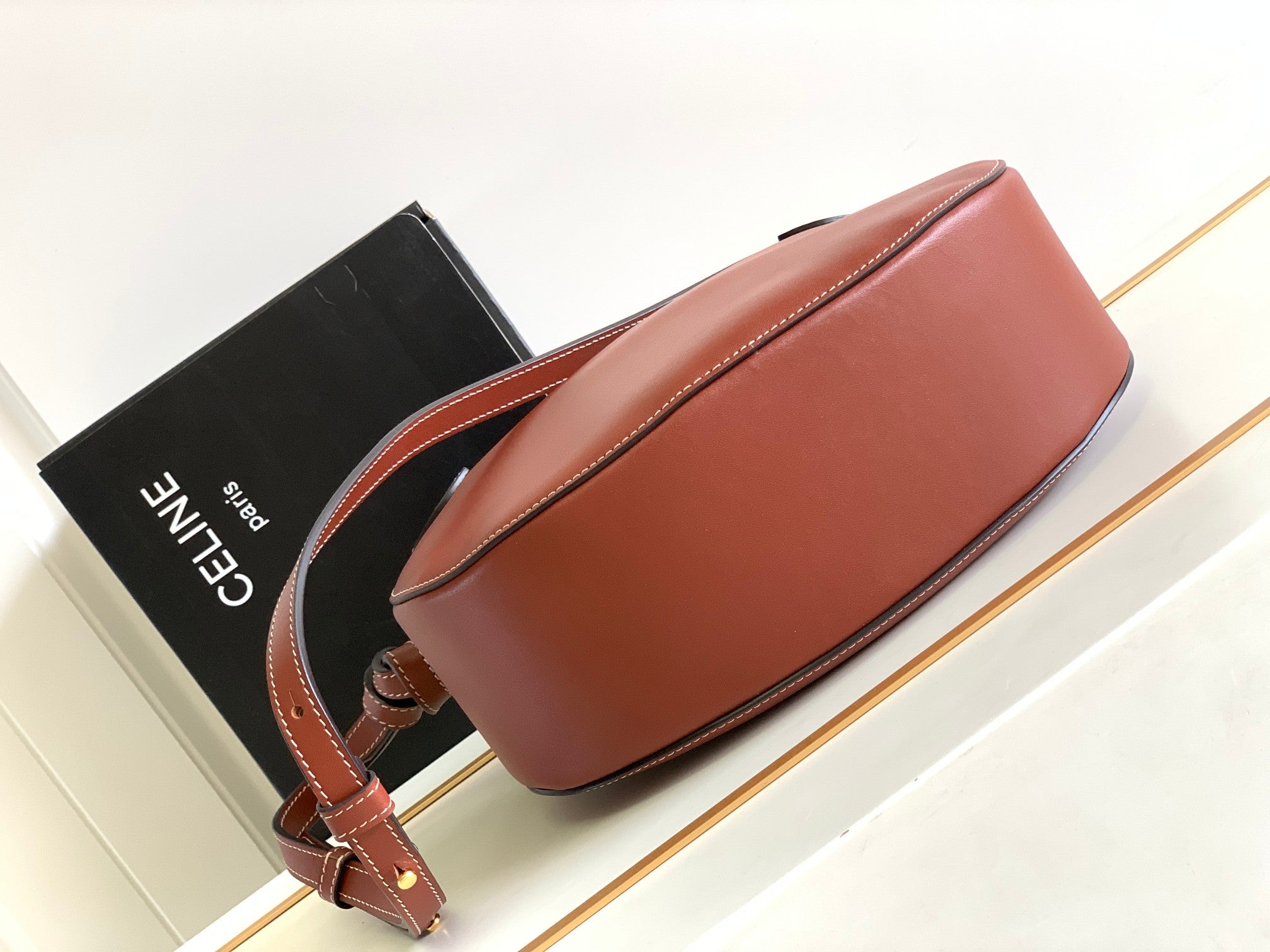 TRIOMPHE CLASSIC 25 CUIR DE VEAU MARRON CANNELLE