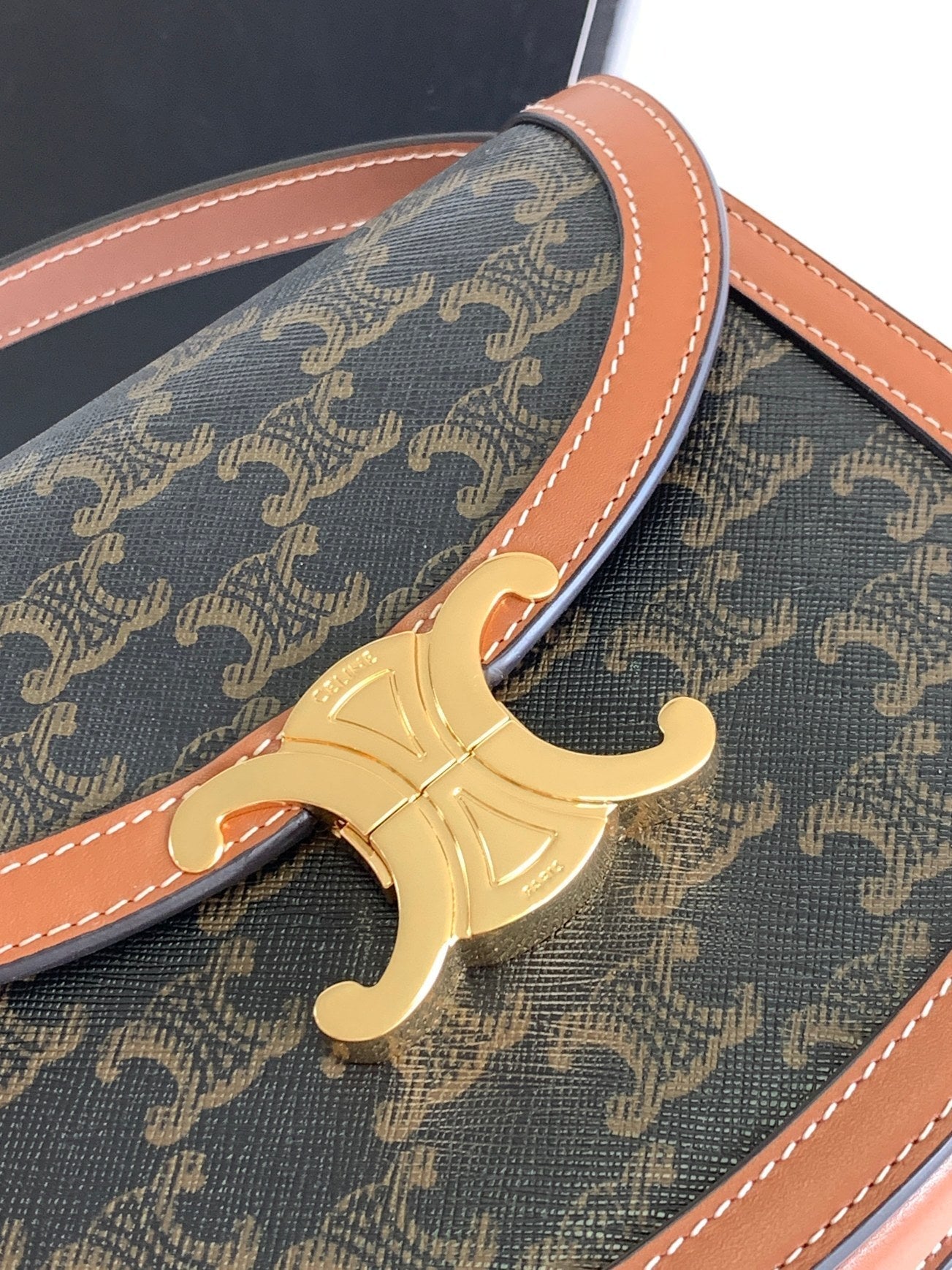 TOILE BESACE TRIOMPHE ADOLESCENT CUIR DE VEAU TAN 18,5