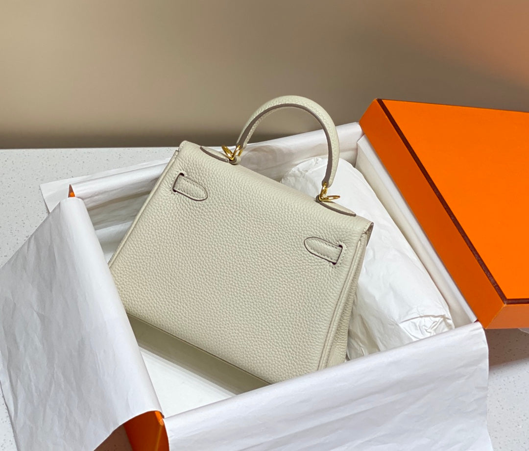 HM MINI KELLY 20CM CUIR TOGO CRÈME QUINCAILLERIE DORÉ