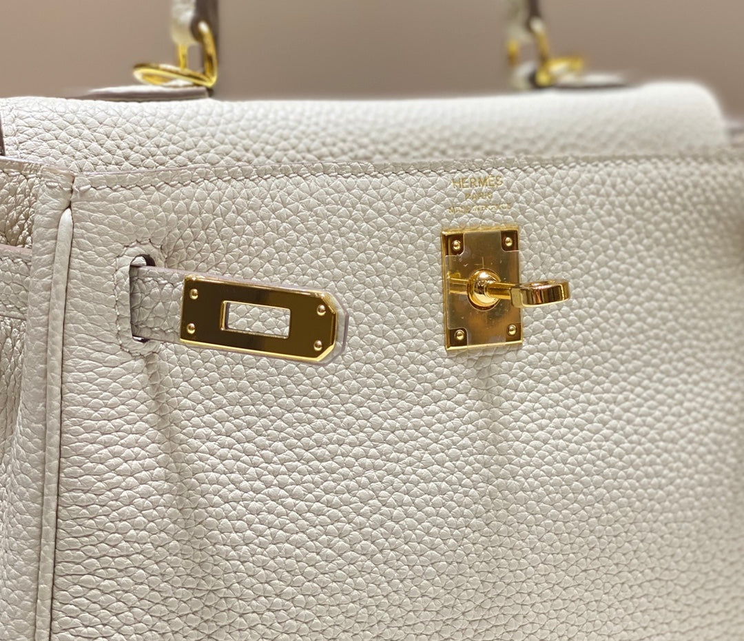 HM MINI KELLY 20CM CUIR TOGO CRÈME QUINCAILLERIE DORÉ