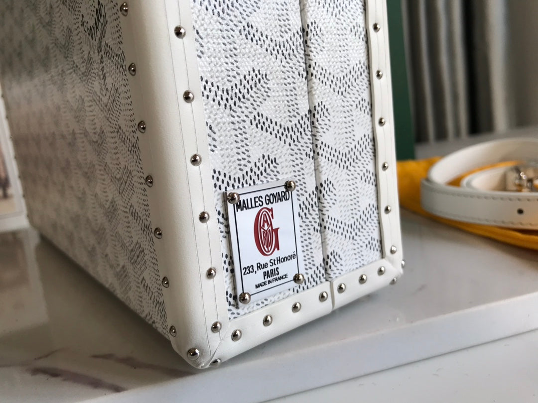 SAC COFFRE GRAND HÔTEL 24 EN TOILE GOYARDINE BLANCHE ET CUIR DE VEAU