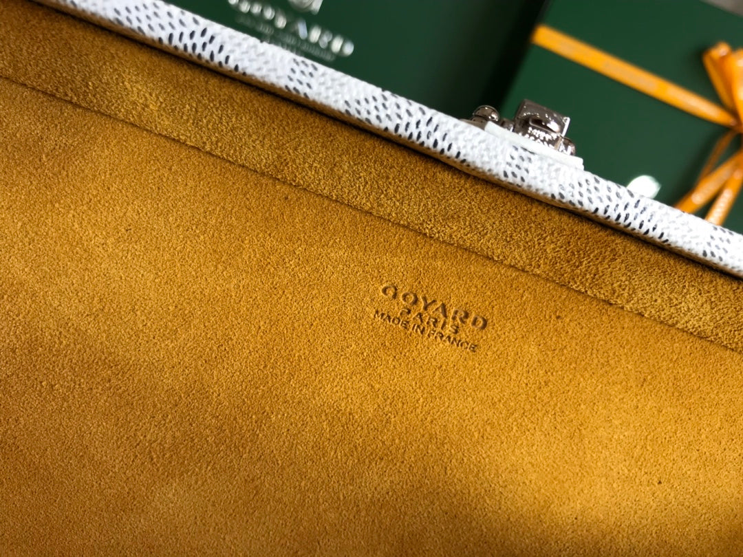 SAC COFFRE GRAND HÔTEL 24 EN TOILE GOYARDINE BLANCHE ET CUIR DE VEAU