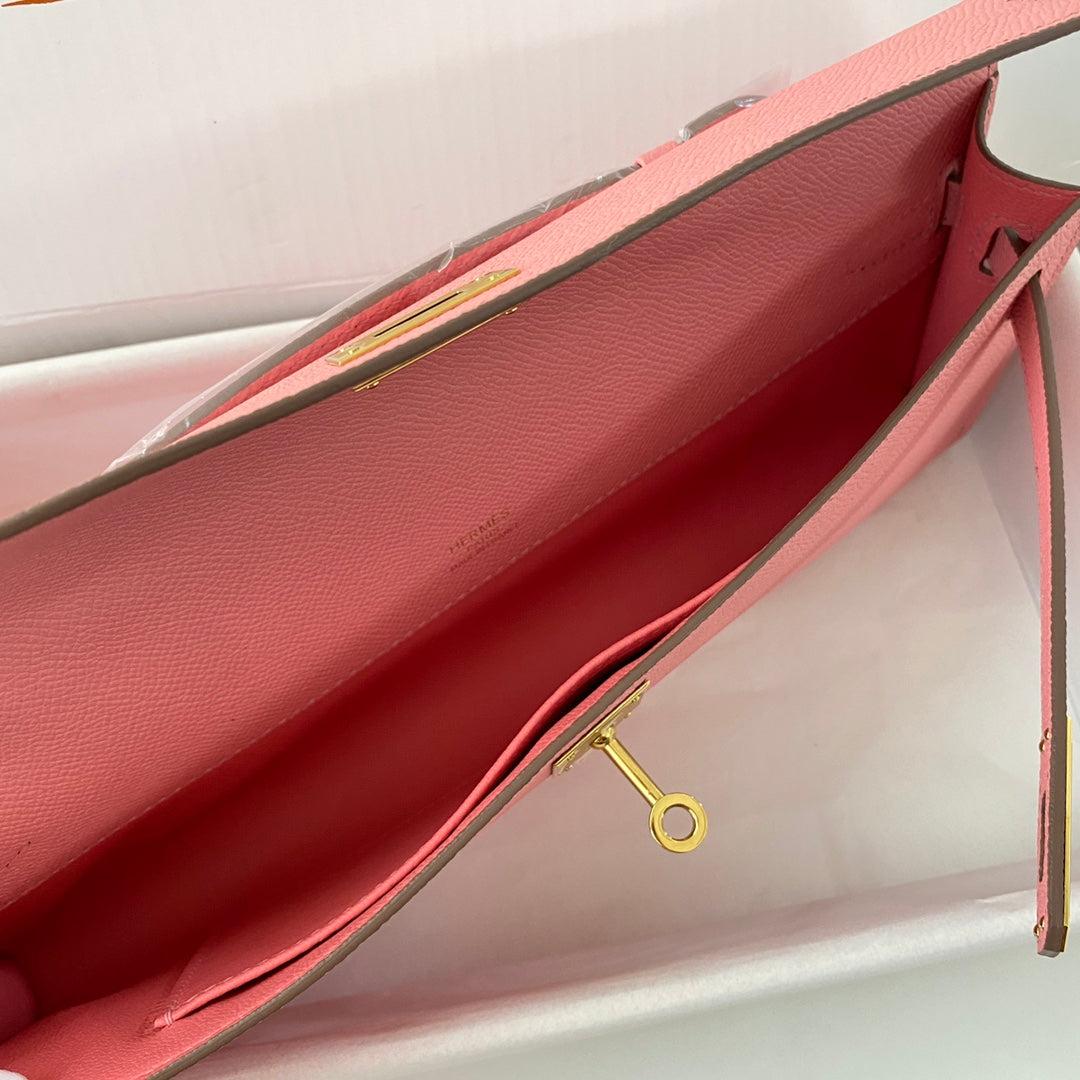 HM KELLY CUT 31 ROSE PASTEL CUIR EPSOM QUINCAILLERIE DORÉ 229065