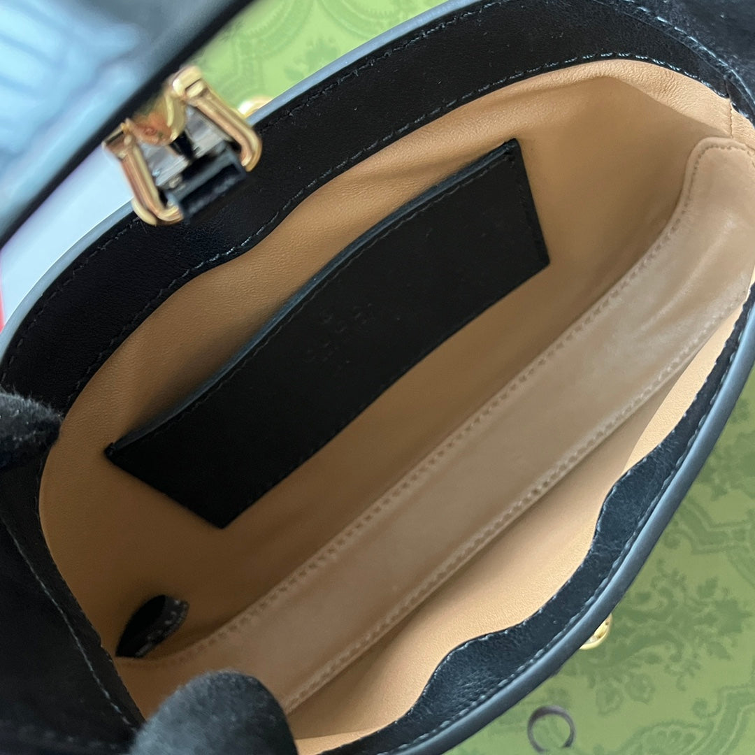 GG JACKIE MINI 19CM EN CUIR DE VEAU NOIR AVEC CHAÎNE