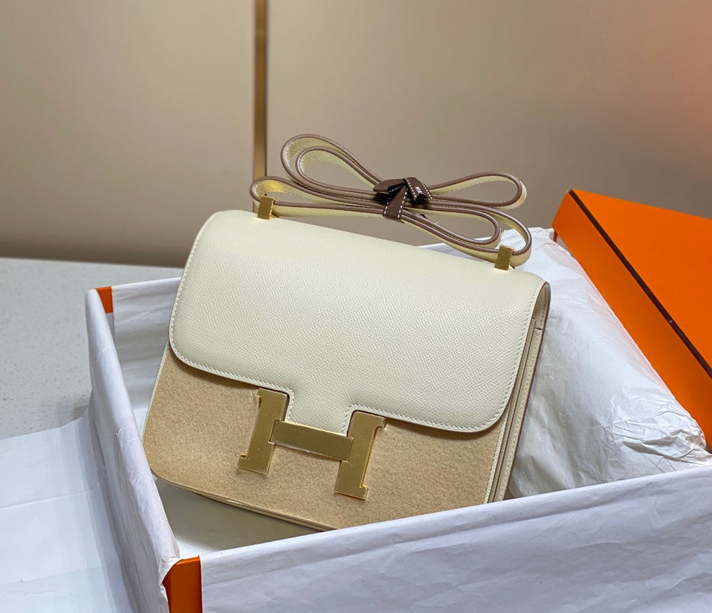 CONSTANCE 24 CUIR EPSOM BLANC QUINCAILLERIE ARGENTÉE