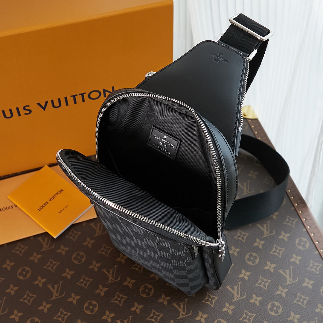 SAC À BANDOULIÈRE AVENUE 31 EN TOILE DAMIER GRAPHITE NOIRE