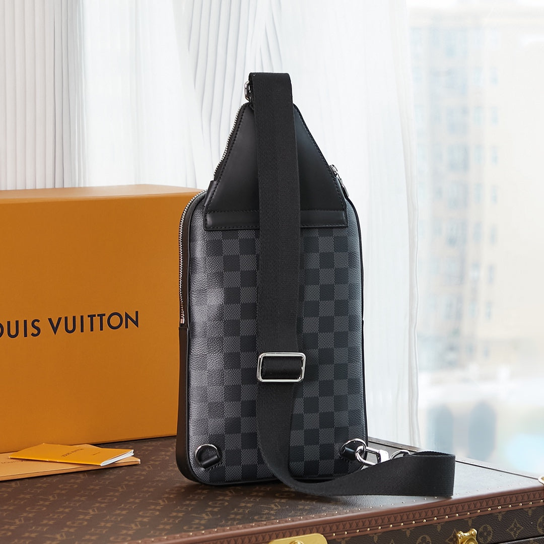 SAC À BANDOULIÈRE AVENUE 31 EN TOILE DAMIER GRAPHITE NOIRE