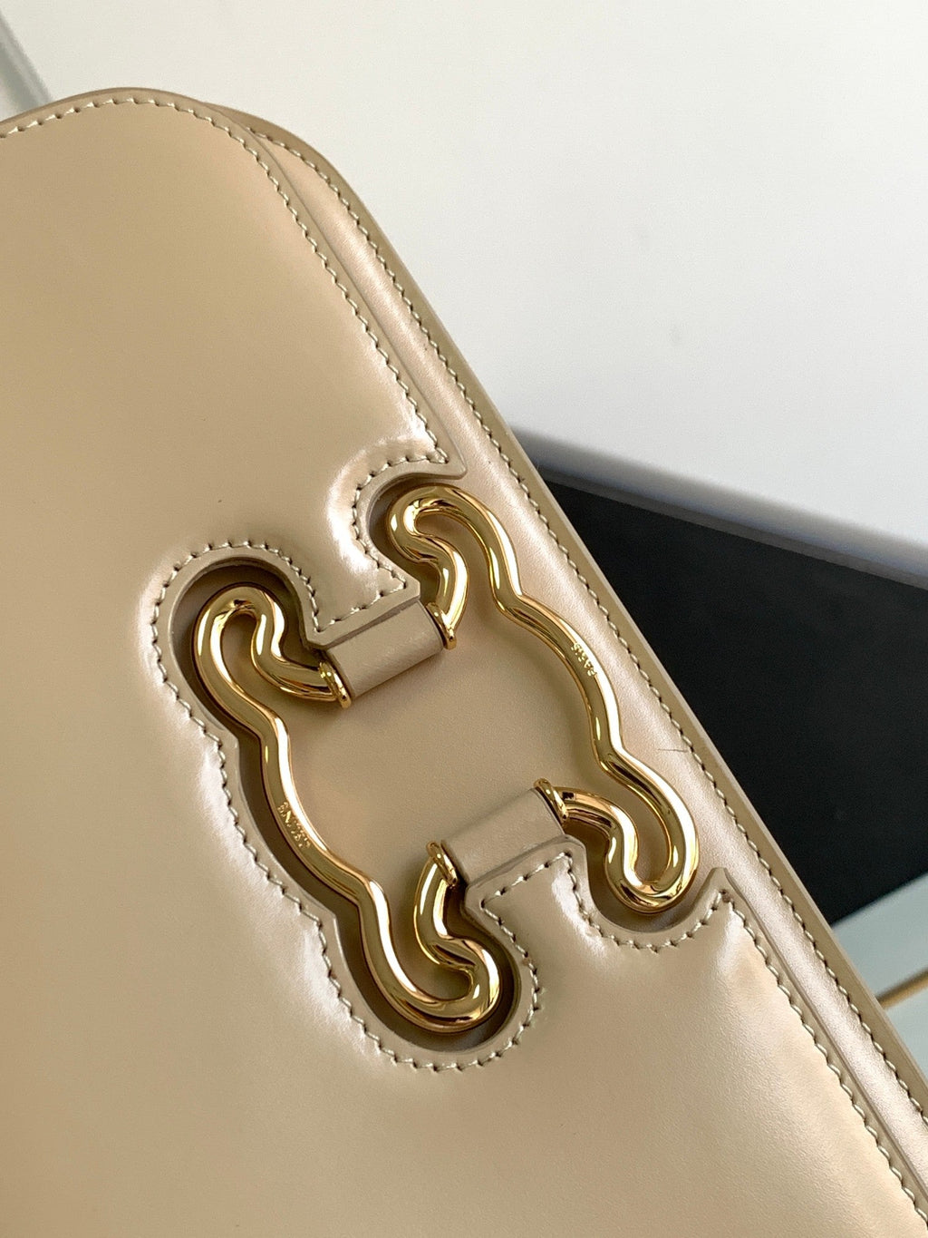 CADRE TRIOMPHE 23 CUIR DE VEAU BEIGE CRÈME
