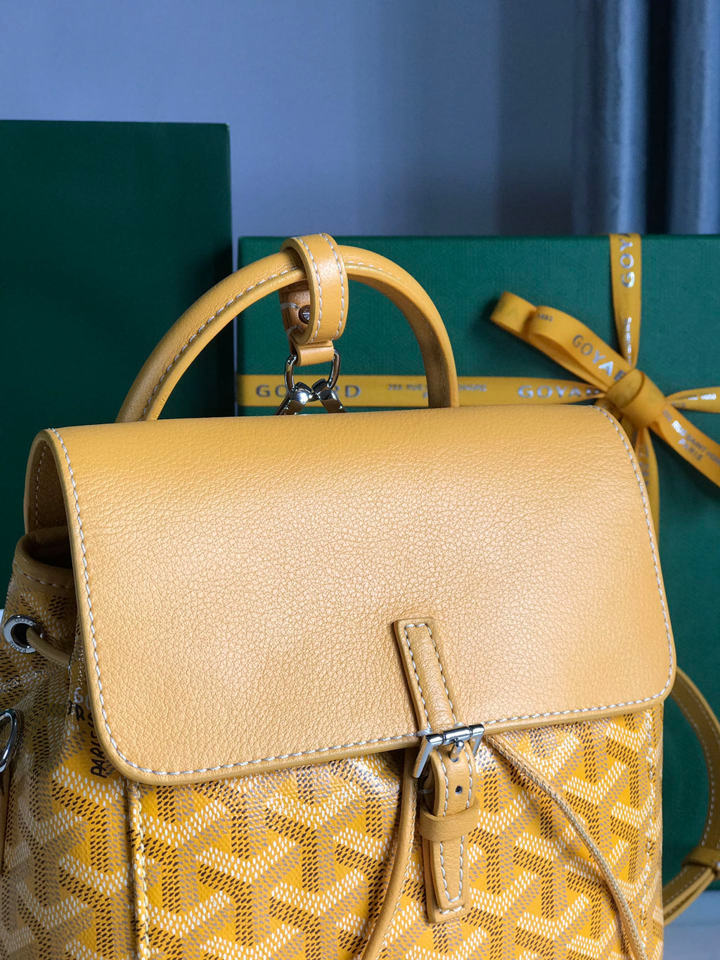 MINI SAC À DOS ALPIN 21 EN CUIR D'AGNEAU JAUNE ET TOILE GOYARDINE