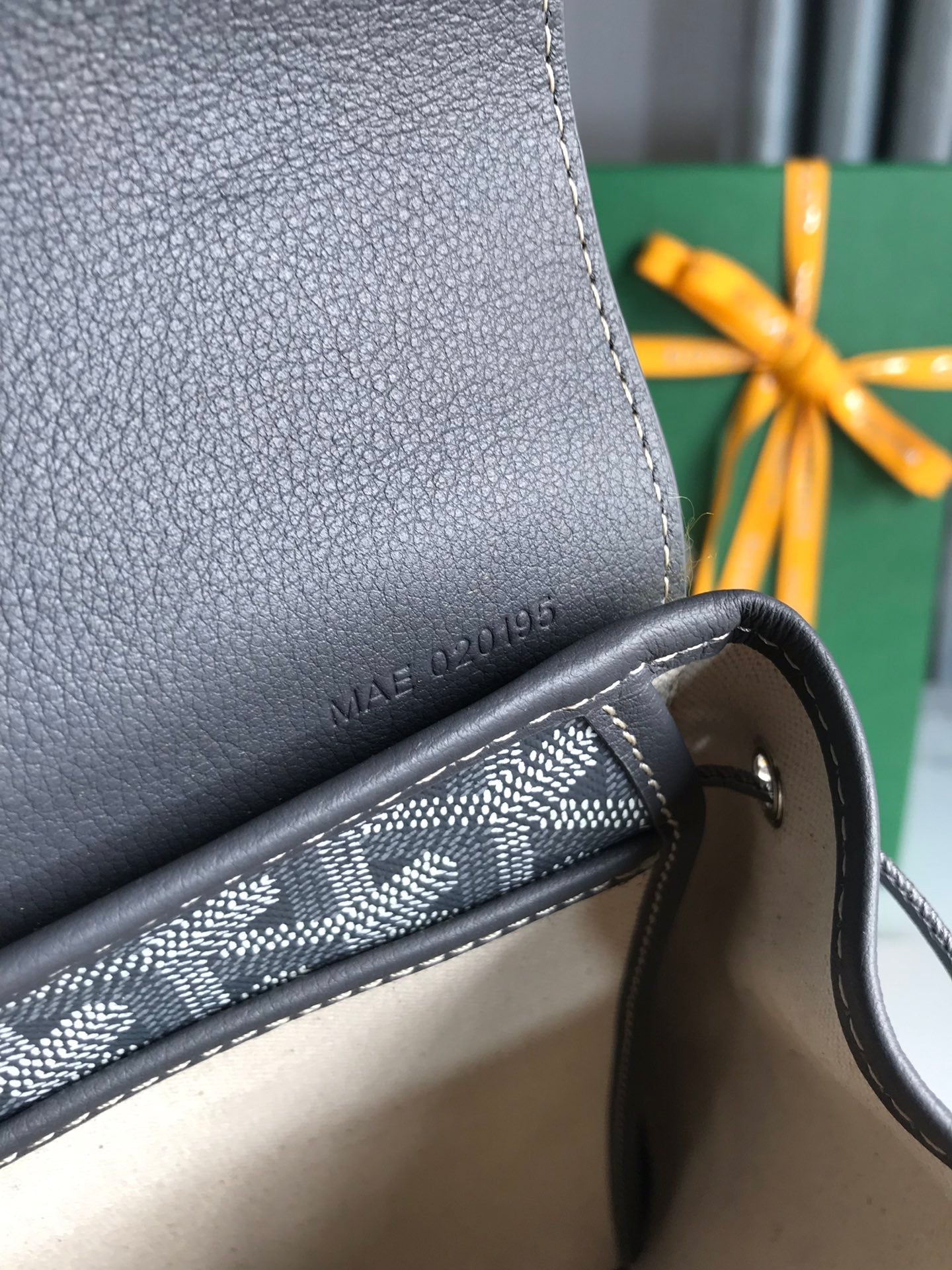 SAC À DOS ALPIN MINI 21 EN CUIR D'AGNEAU GRIS ET TOILE GOYARDINE