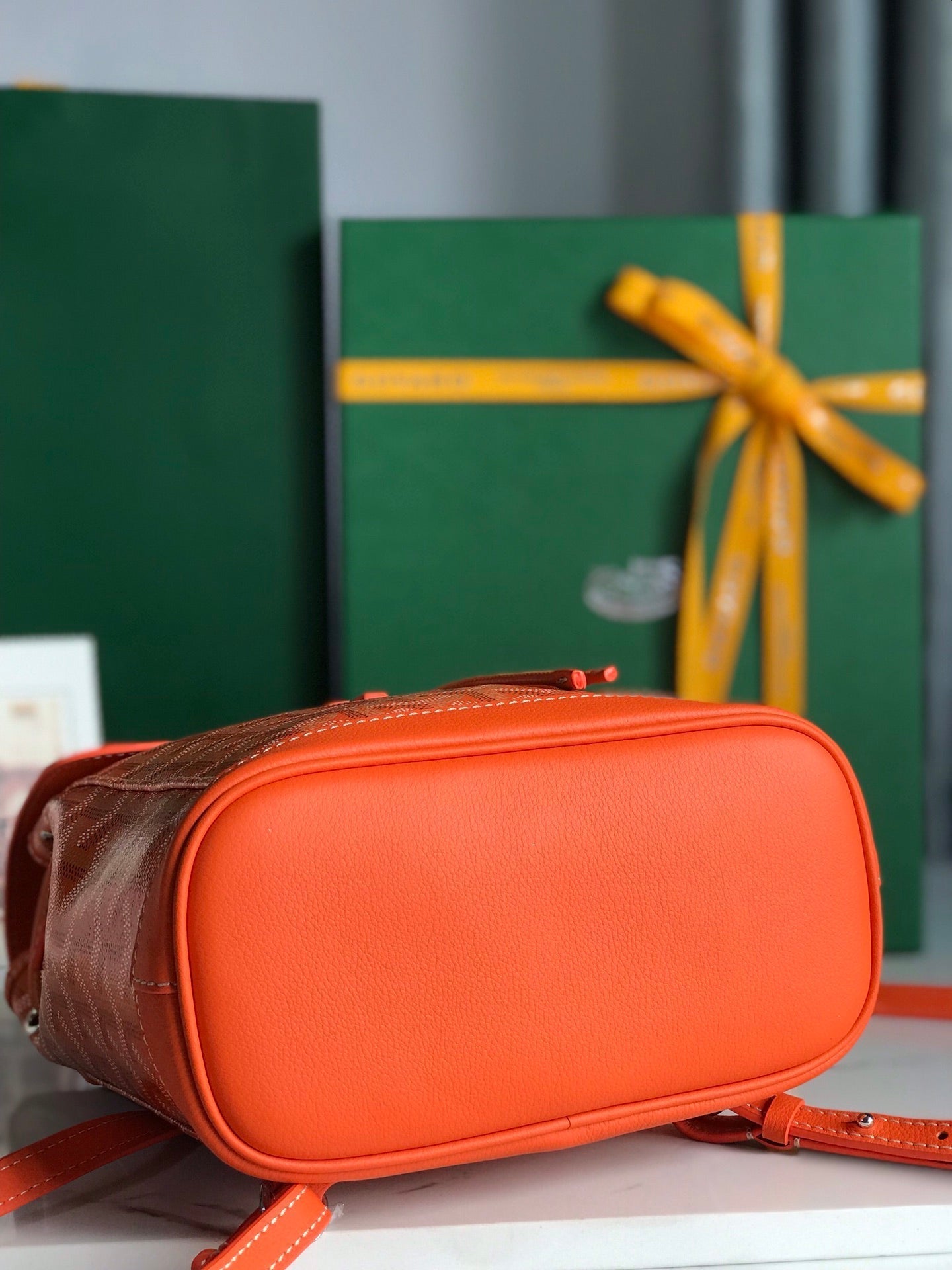 SAC À DOS ALPIN MINI 21 EN AGNEAU ORANGE ET TOILE GOYARDINE