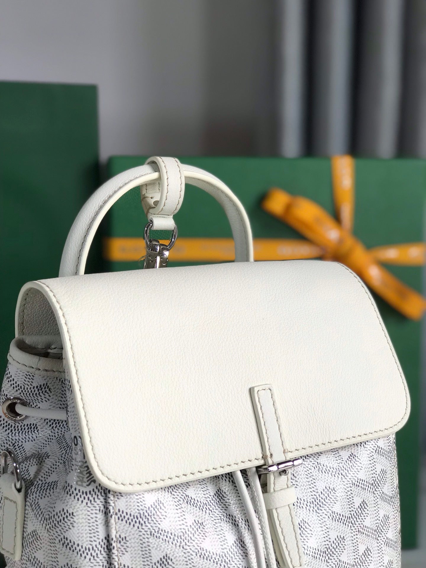 SAC À DOS ALPIN MINI 21 EN CUIR D'AGNEAU BLANC ET TOILE GOYARDINE
