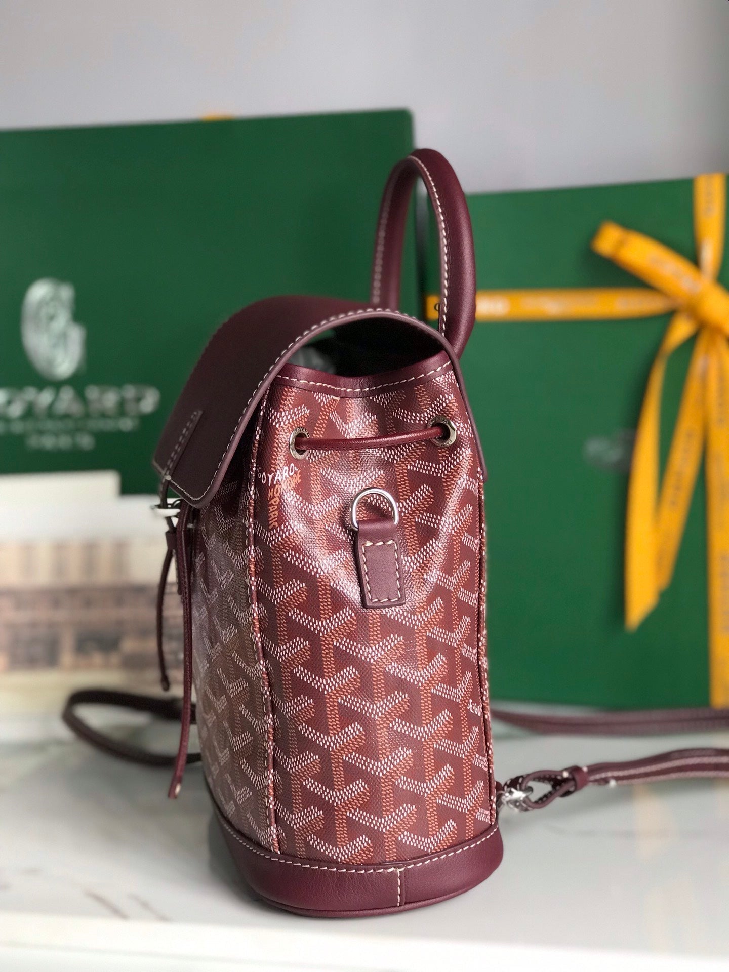 SAC À DOS ALPIN MINI 21 EN CUIR D'AGNEAU ROUGE VIN ET TOILE GOYARDINE