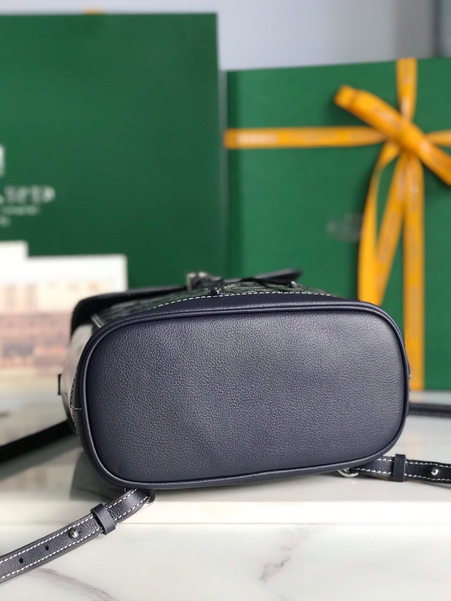 SAC À DOS ALPIN MINI 21 EN CUIR D'AGNEAU BLEU MARINE ET TOILE GOYARDINE