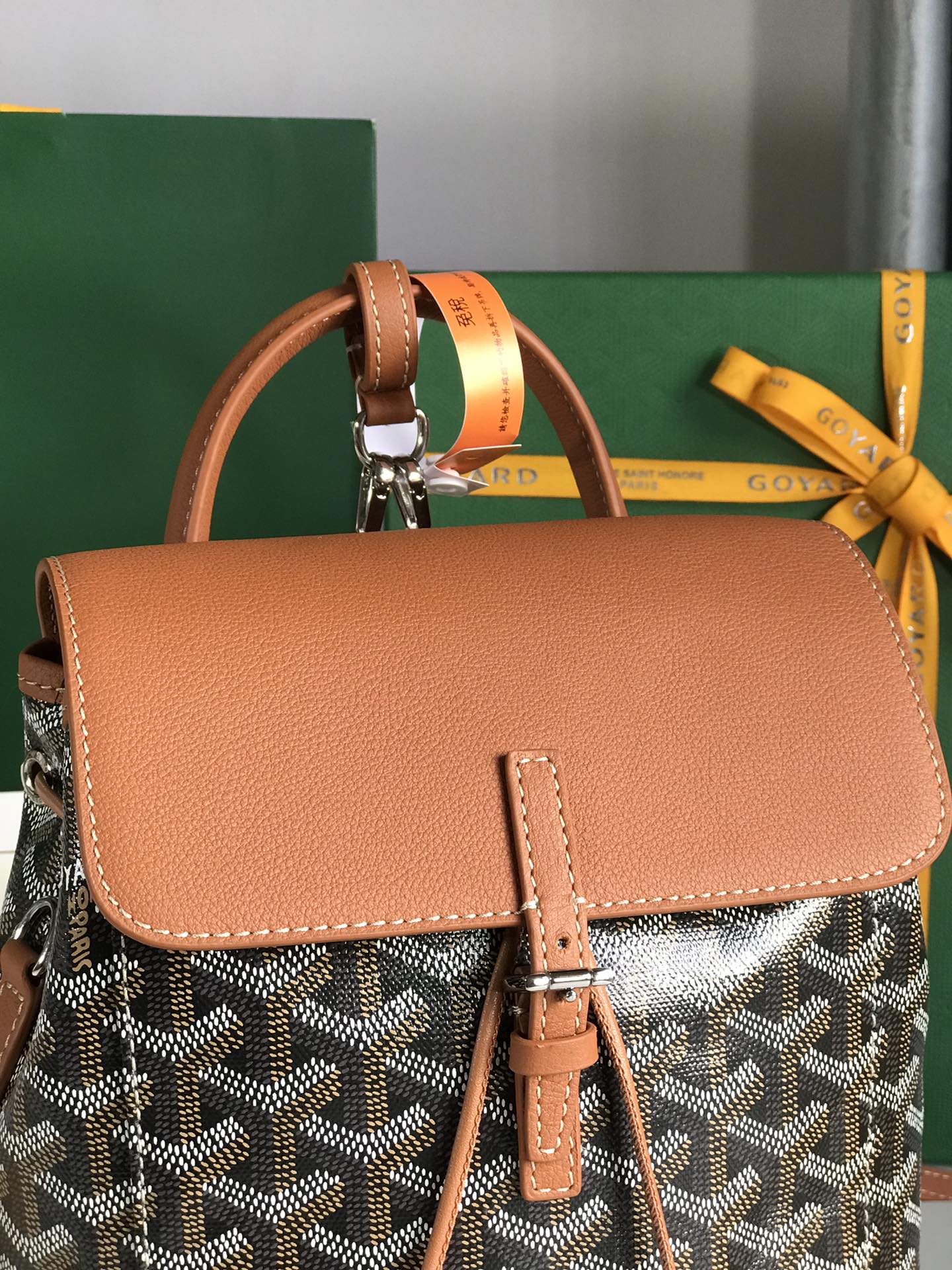 MINI SAC À DOS ALPIN 21 EN CUIR D'AGNEAU TAN ET TOILE GOYARDINE NOIRE