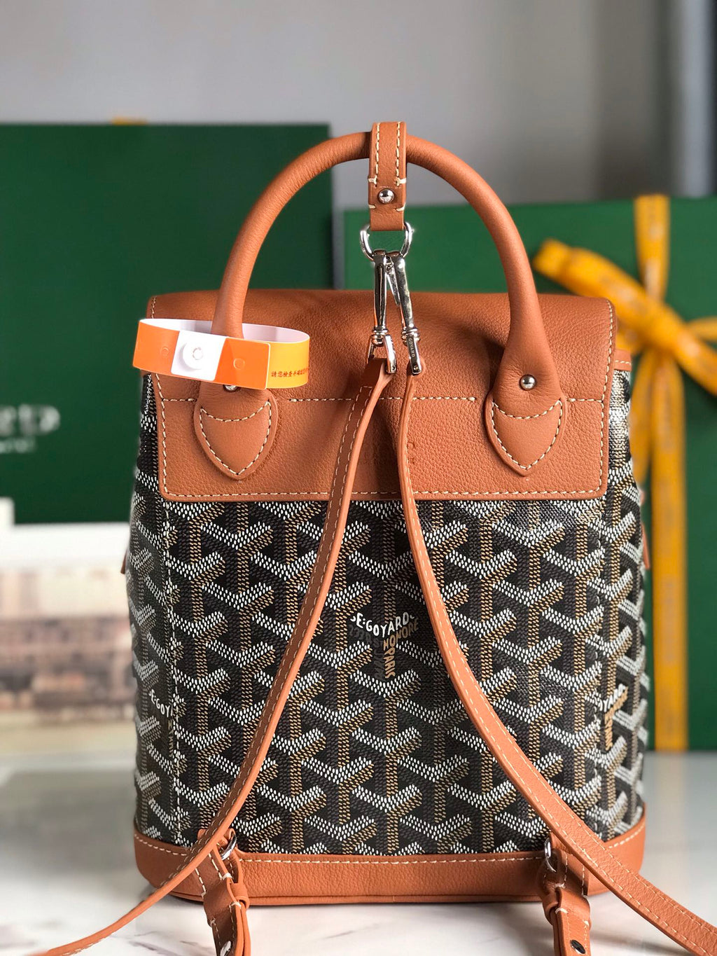 MINI SAC À DOS ALPIN 21 EN CUIR D'AGNEAU TAN ET TOILE GOYARDINE NOIRE