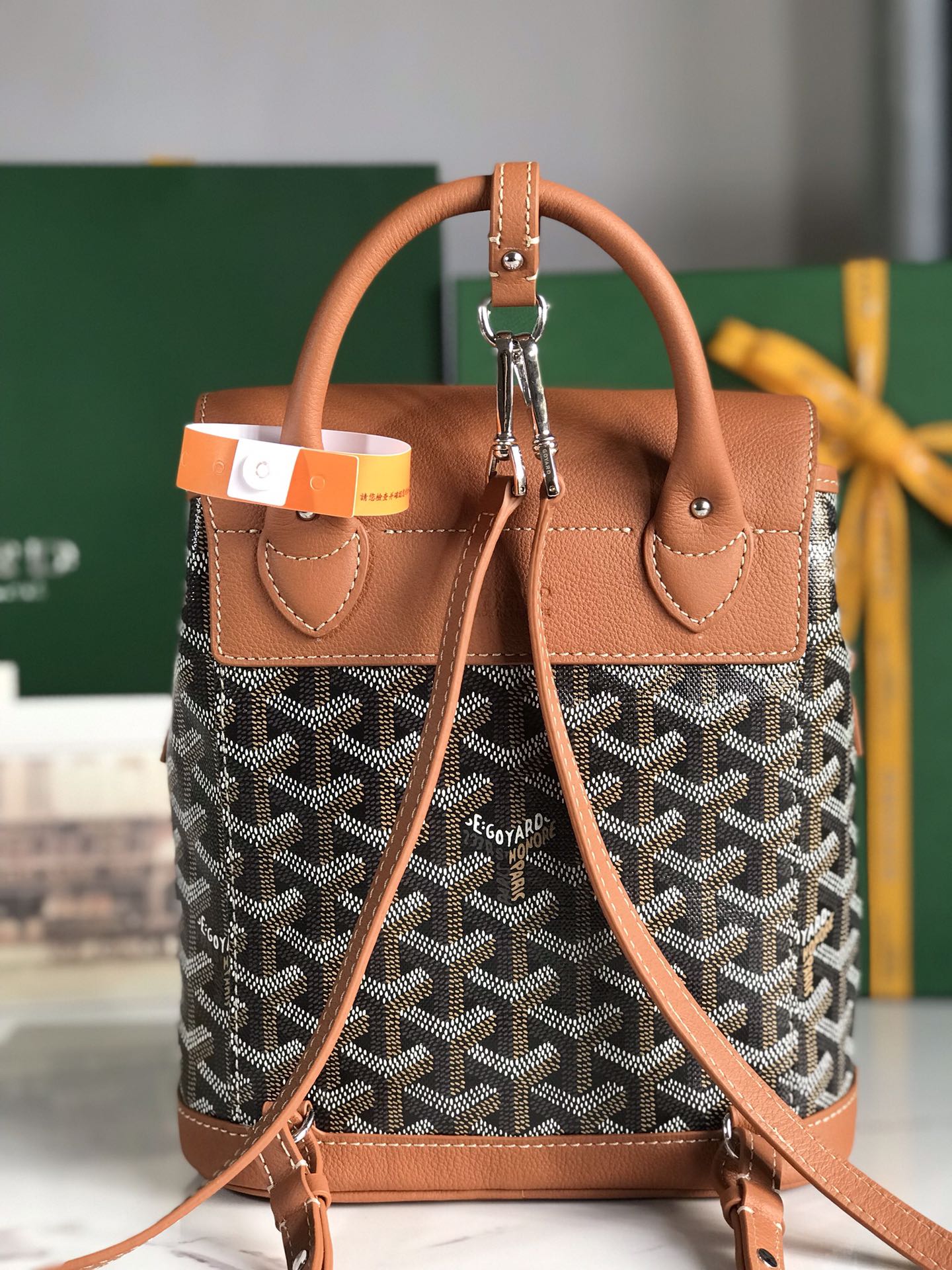 MINI SAC À DOS ALPIN 21 EN CUIR D'AGNEAU TAN ET TOILE GOYARDINE NOIRE