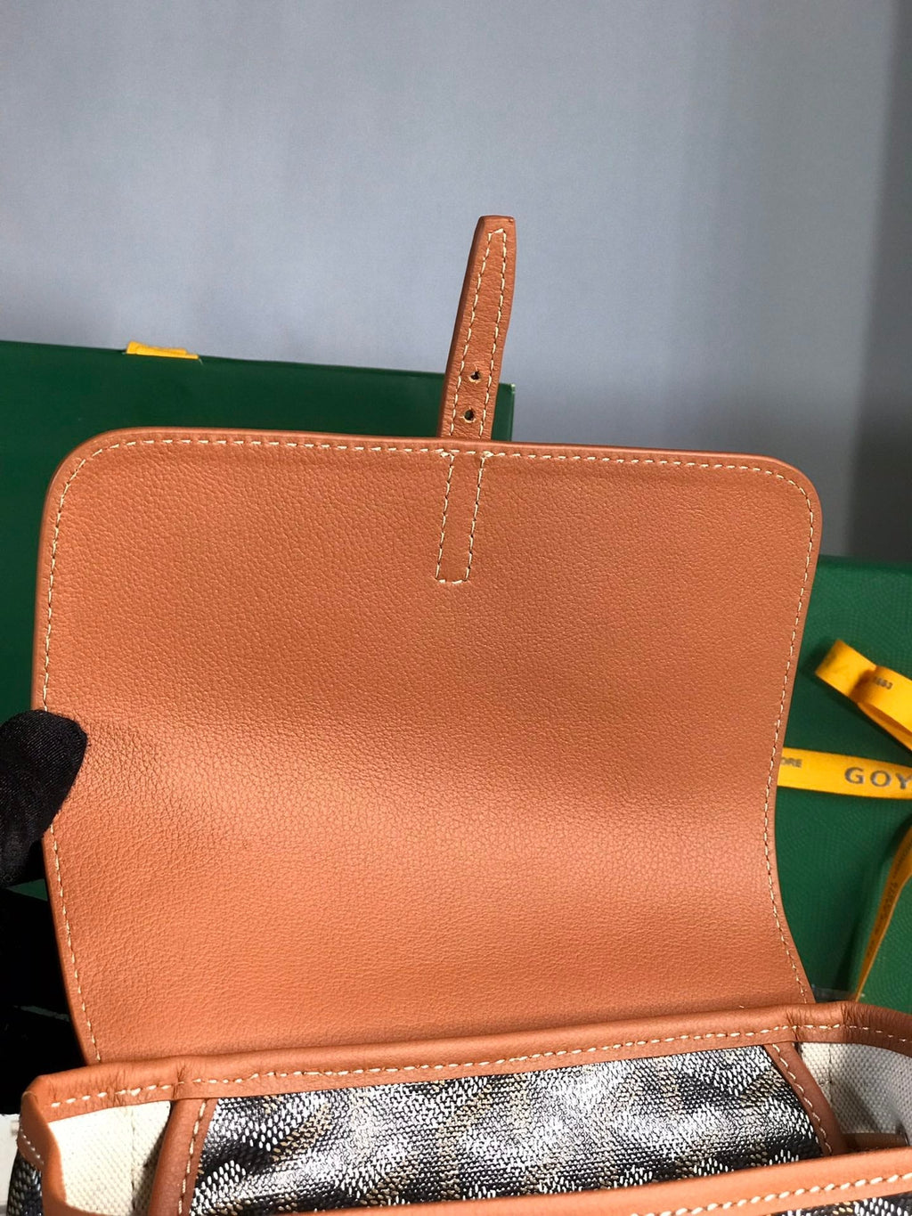 MINI SAC À DOS ALPIN 21 EN CUIR D'AGNEAU TAN ET TOILE GOYARDINE NOIRE
