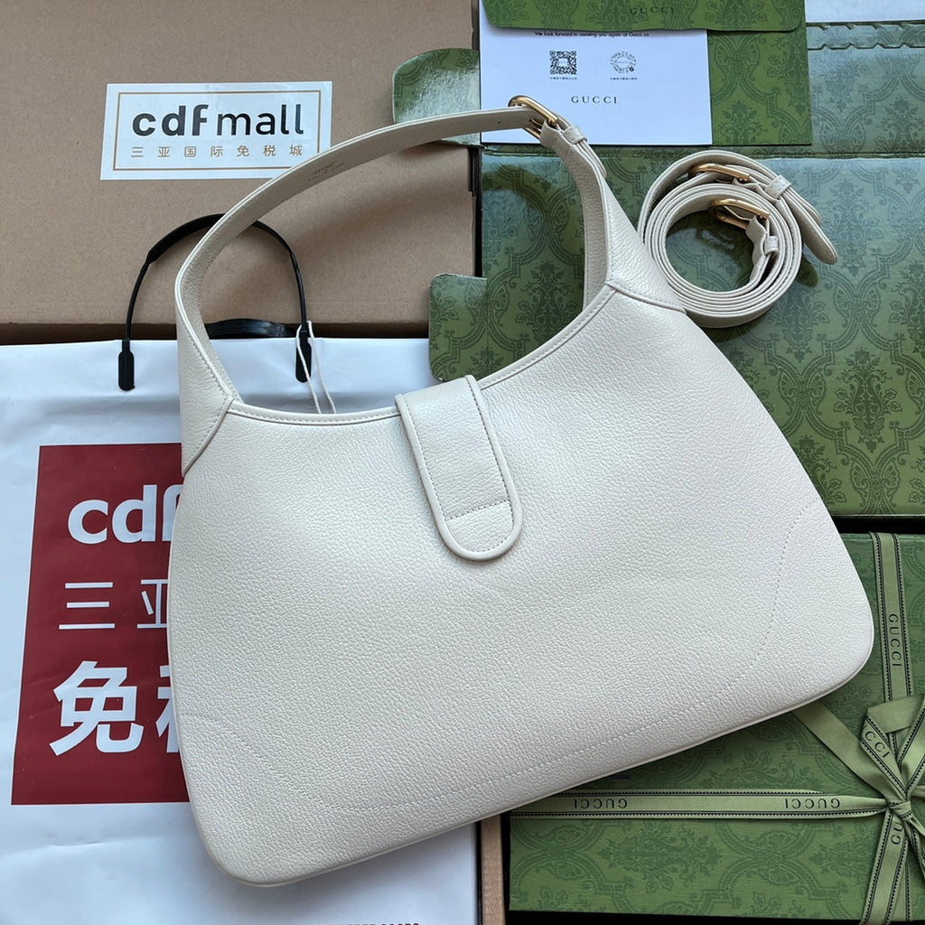 SAC À BANDOULIÈRE MOYEN 39 EN CUIR DE VEAU BLANC QUINCAILLERIE DORÉ