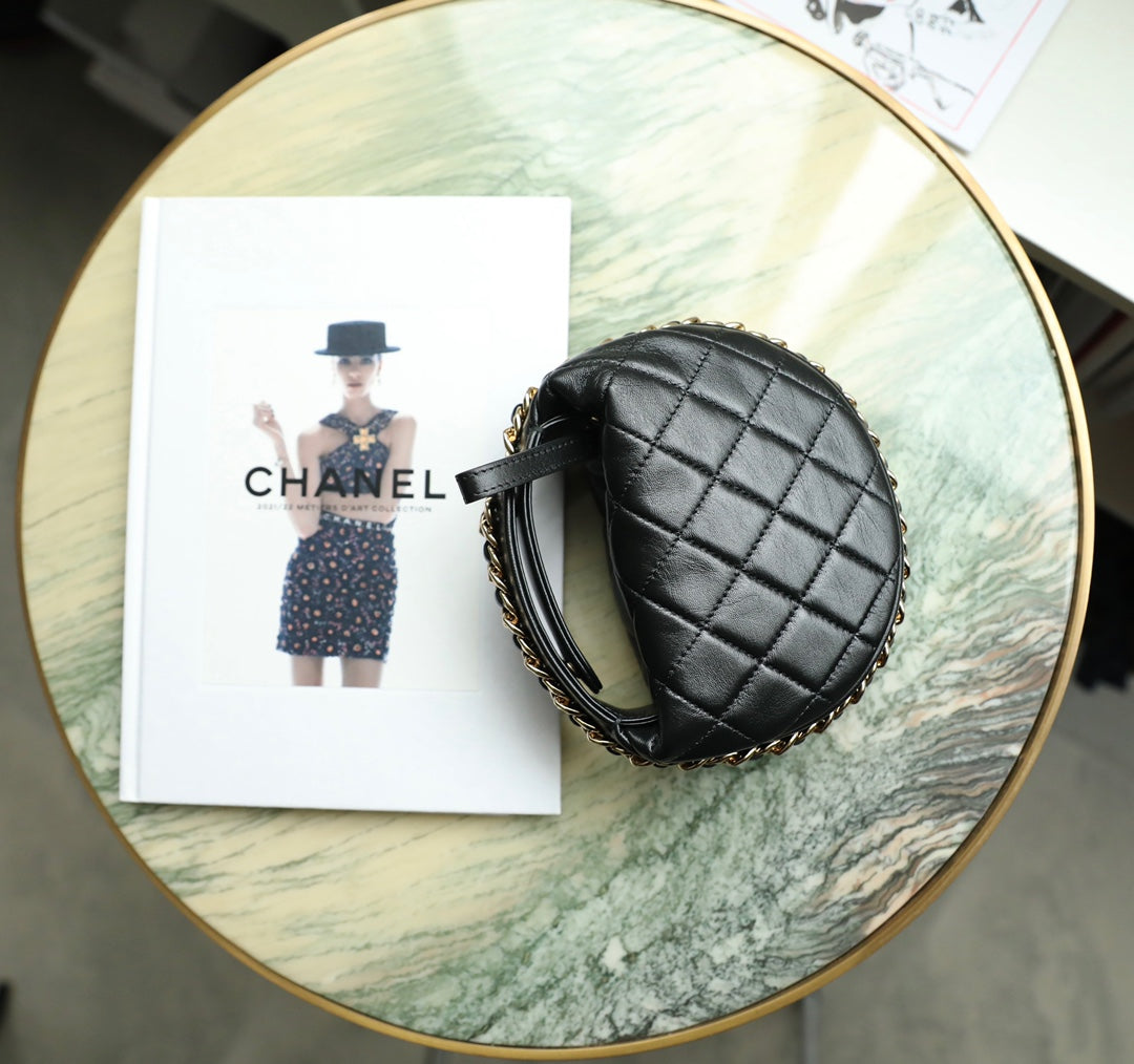 CC 23C BLACK MINI POUCH