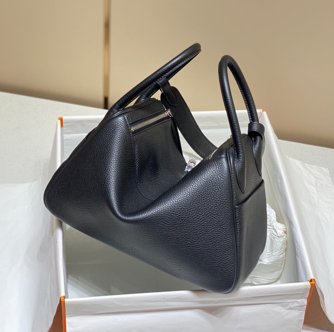 SAC HM LINDY 30 EN CUIR TAURILLON CLEMENCE BLEU MARINE