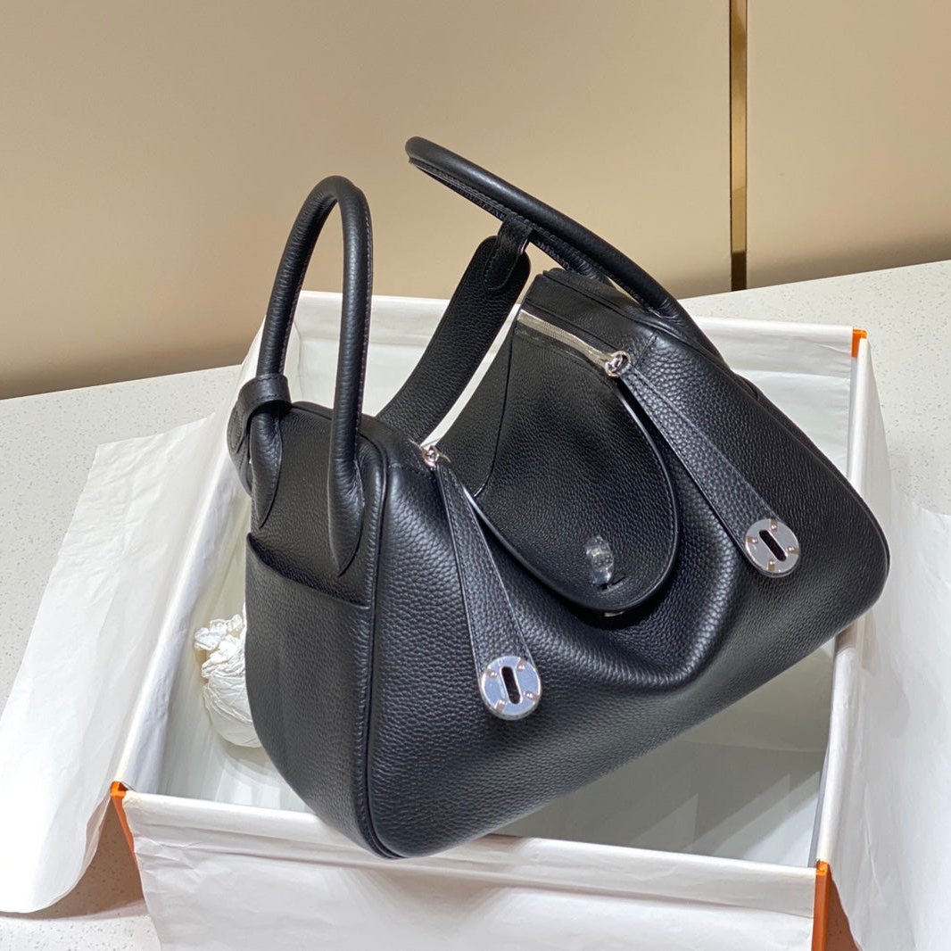 SAC HM LINDY 30 EN CUIR TAURILLON CLEMENCE BLEU MARINE