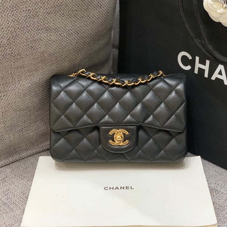 FLAP BAG MINI 20CM BLACK LAMBSKIN GOLD HARDWARE
