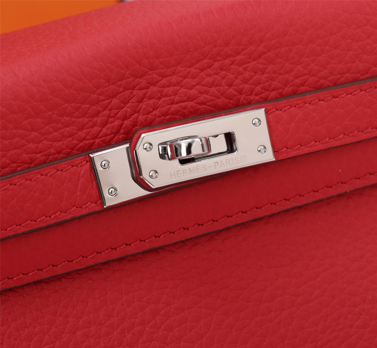 SAC HM KELLY 28 ROUGE TOGO QUINCAILLERIE ARGENTÉE