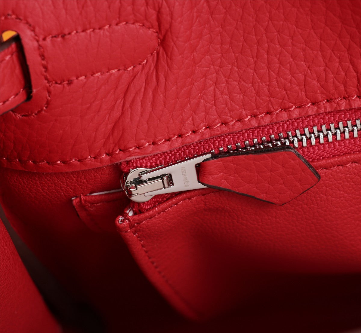 SAC HM KELLY 25 ROUGE TOGO QUINCAILLERIE ARGENTÉE