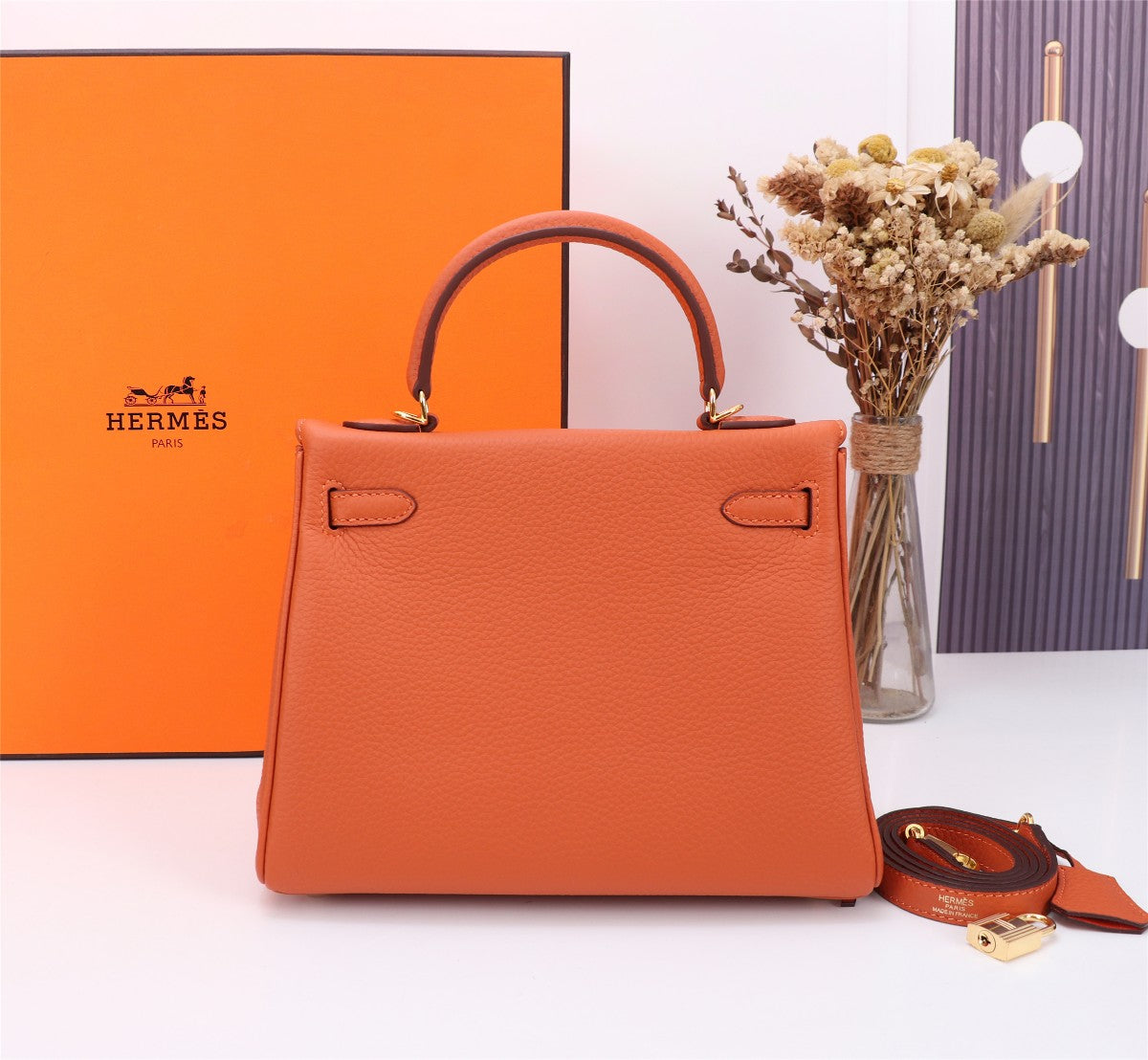 SAC HM KELLY 28 ORANGE TOGO QUINCAILLERIE OR