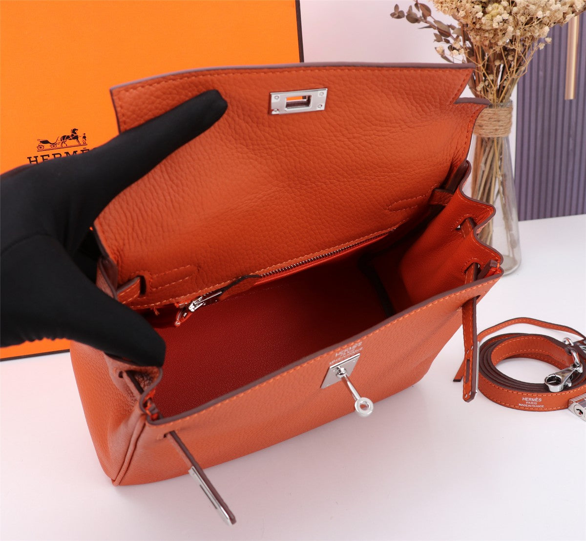SAC HM KELLY 25 ORANGE TOGO QUINCAILLERIE ARGENTÉE