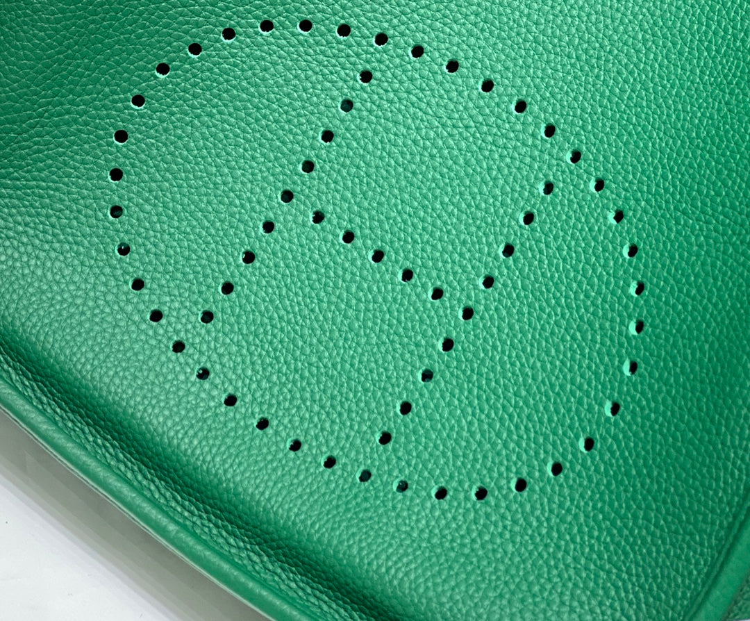 EVELYNE 29CM VERT FONCÉ TOGO SHW