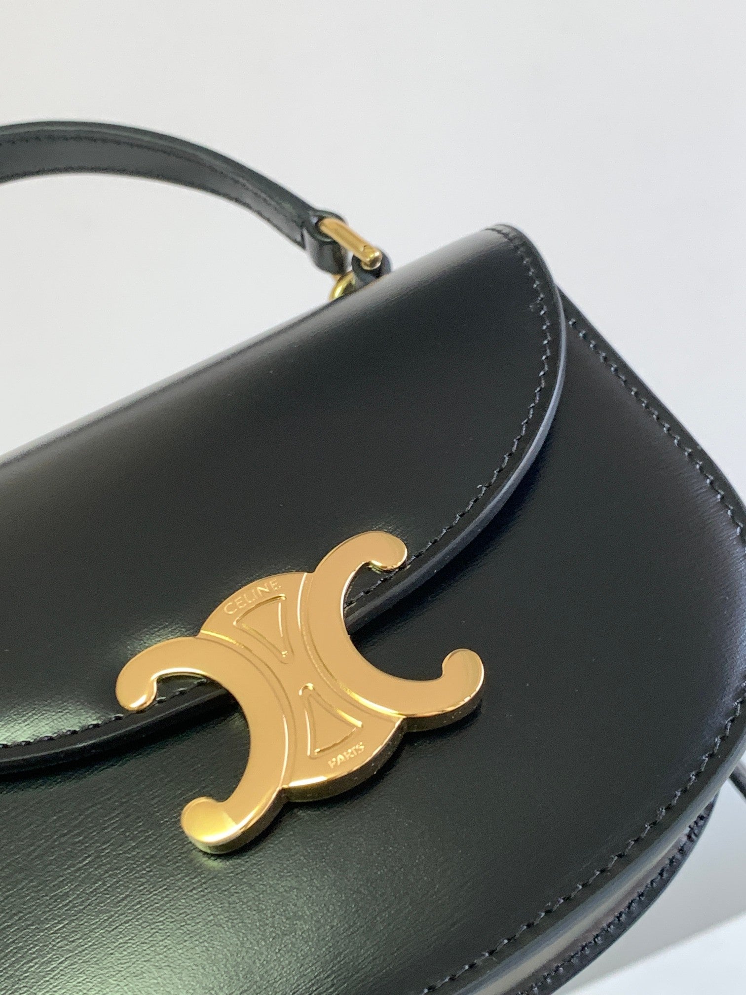 BESACE CHAÎNE ADOLESCENT TRIOMPHE 15,5 CM CUIR DE VEAU NOIR