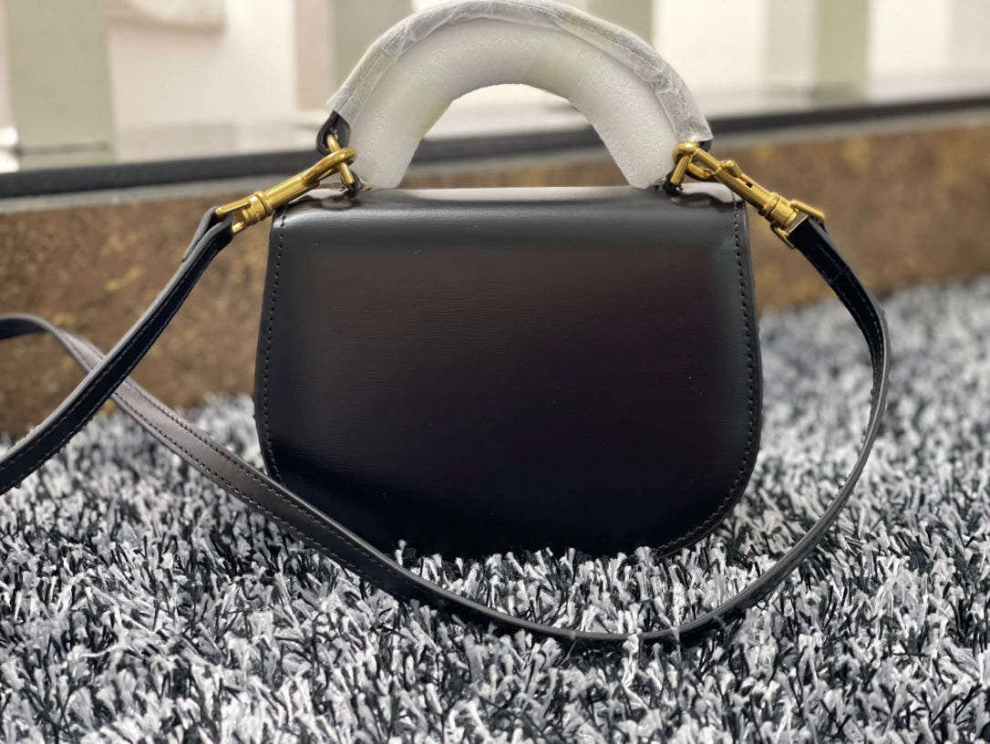 BESACE TRIPHOME 17 CUIR DE VEAU NOIR